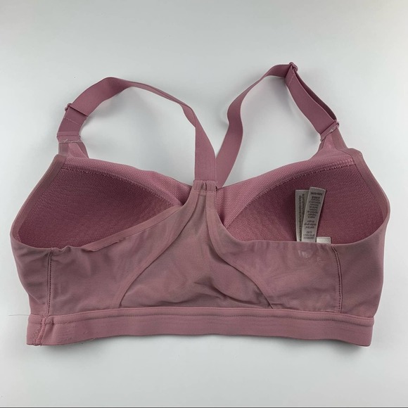 Victoria’s Secret Sports Bra 32D - Picture 2 of 9